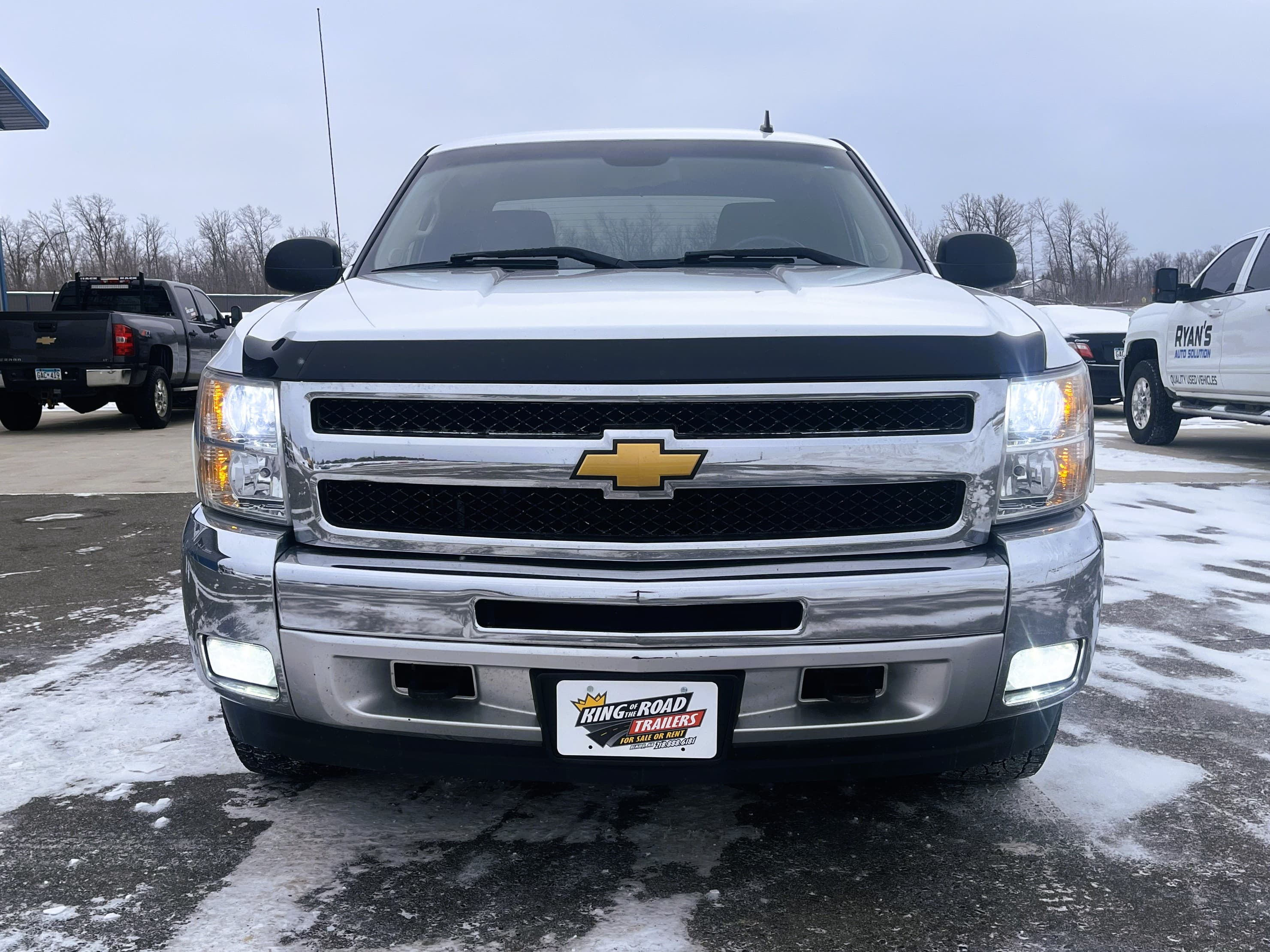 2012 Chevrolet  Silverado view 4