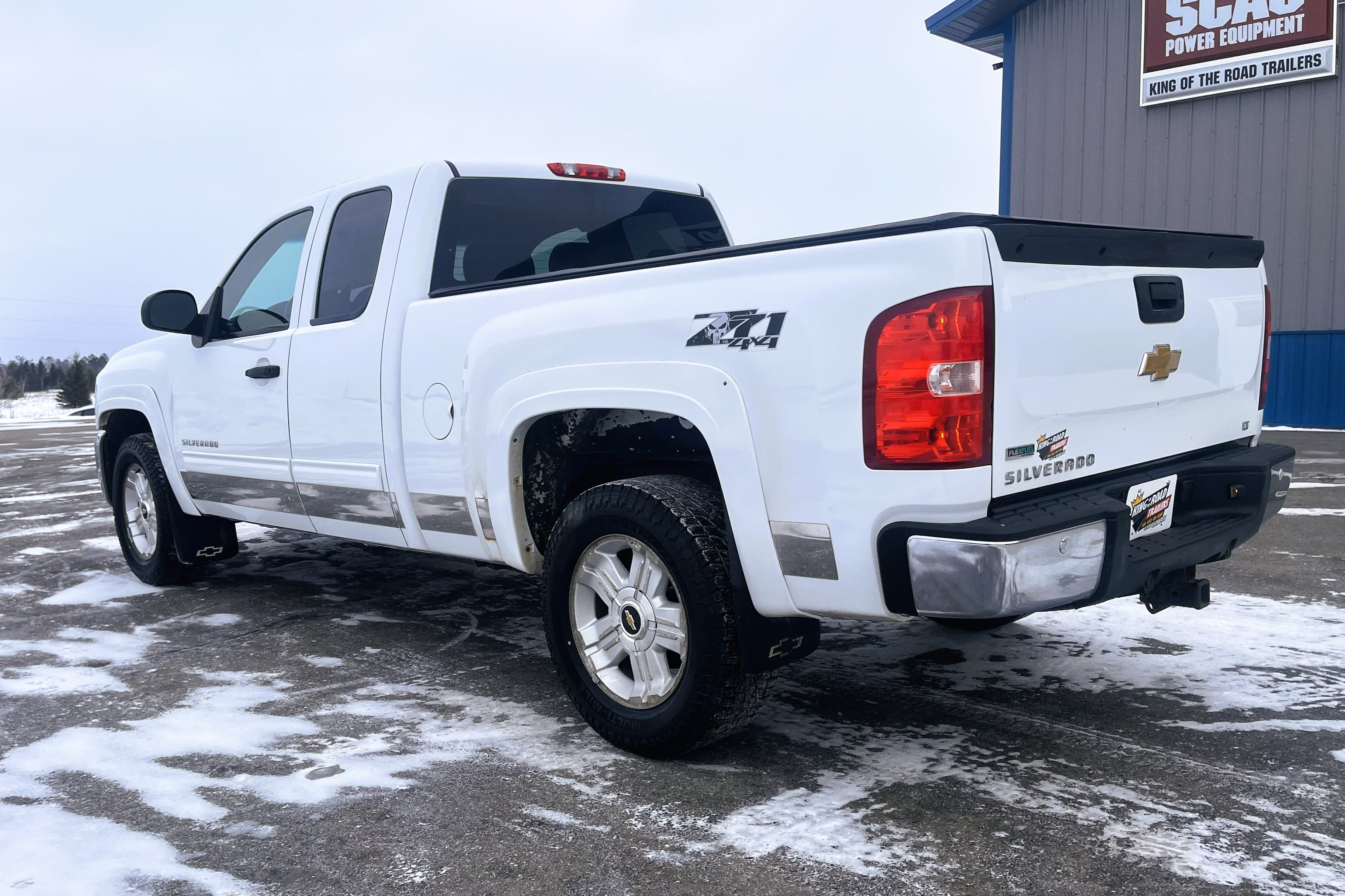 2012 Chevrolet  Silverado view 8