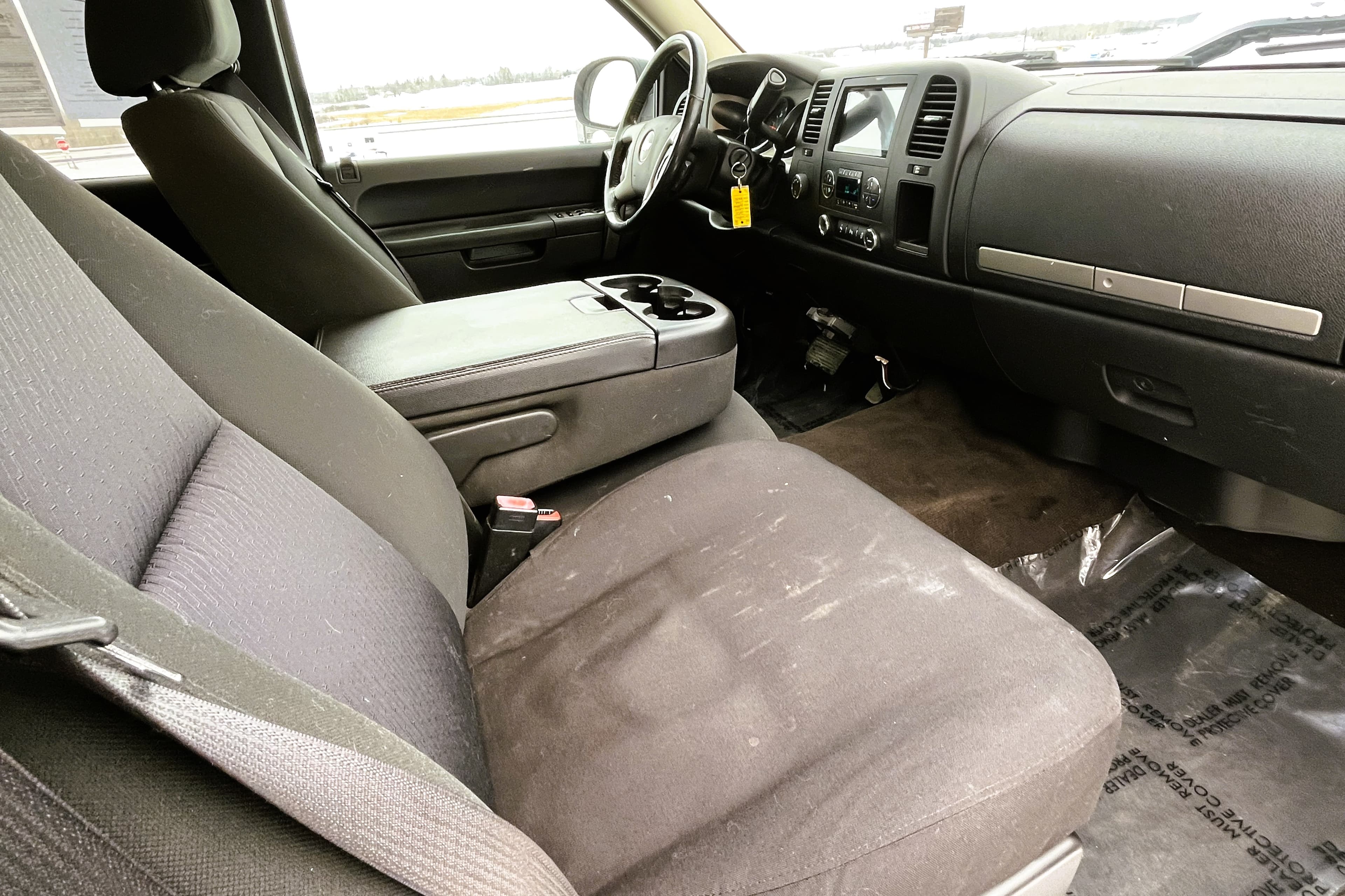 2012 Chevrolet  Silverado view 16