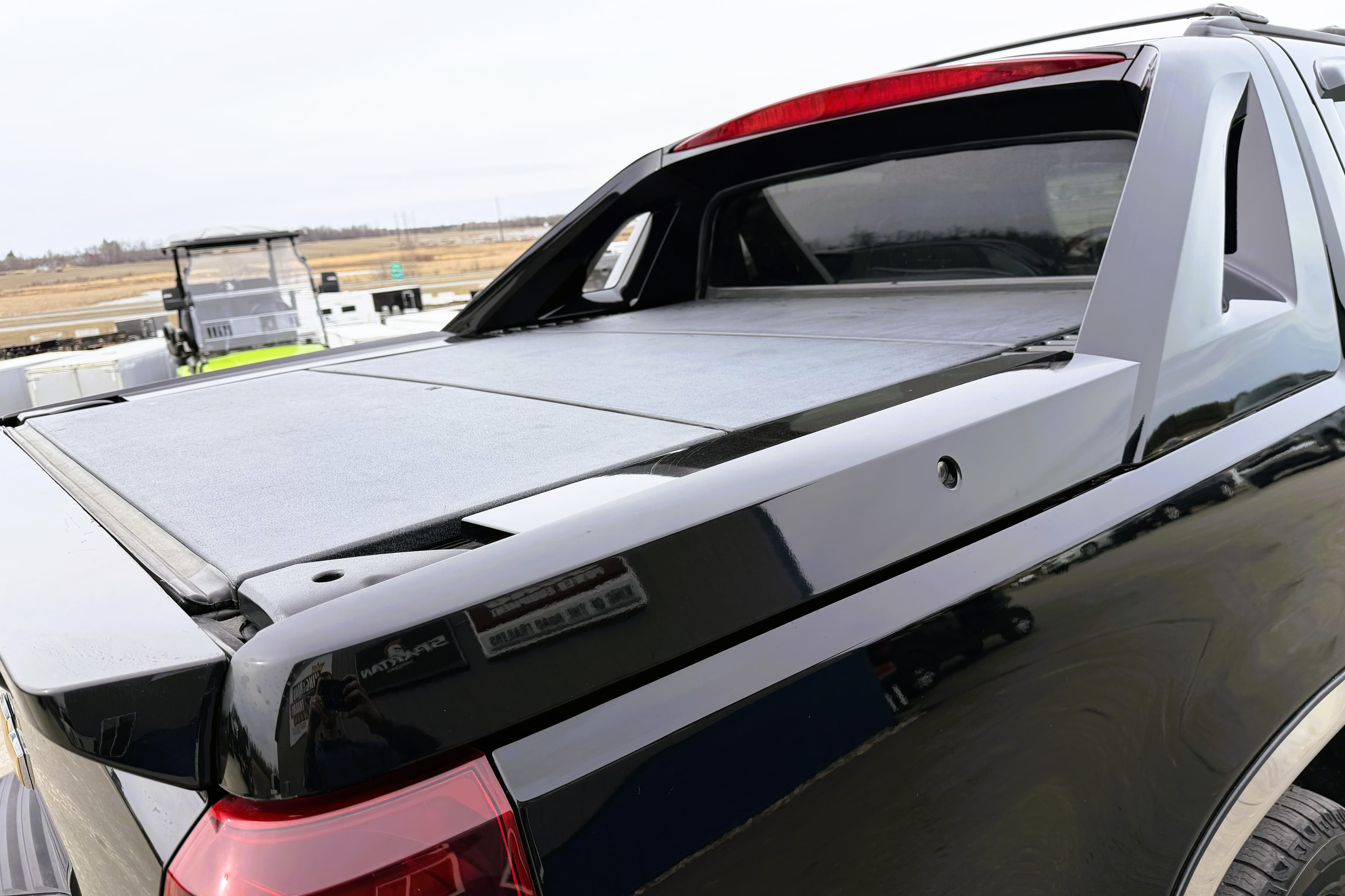 2013 Chevrolet Avalanche view 11