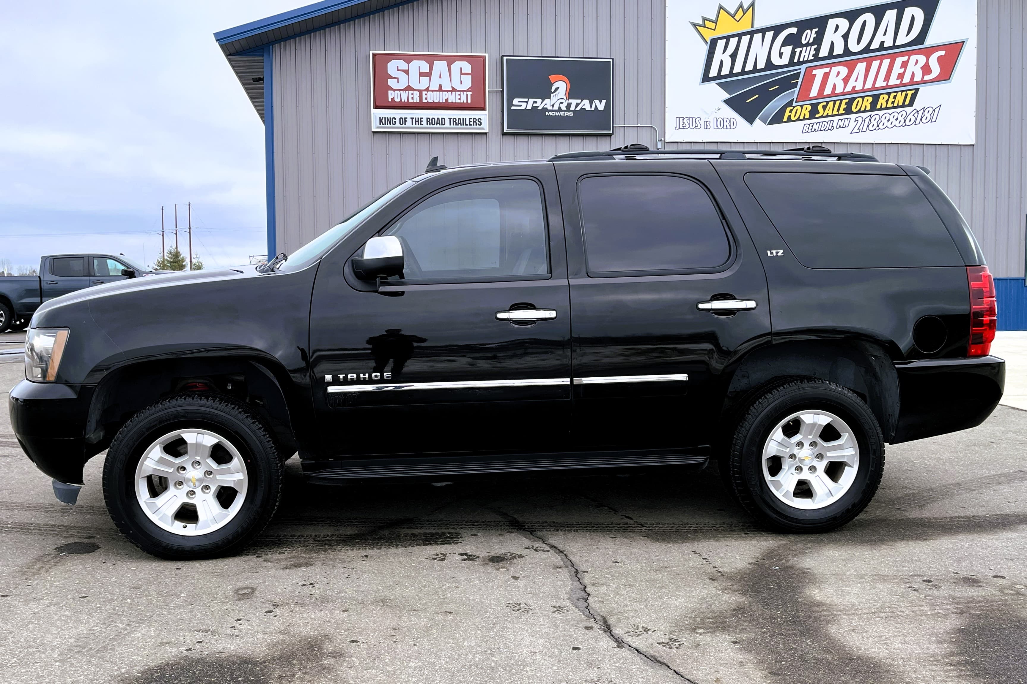 2009 Chevy Tahoe view 6