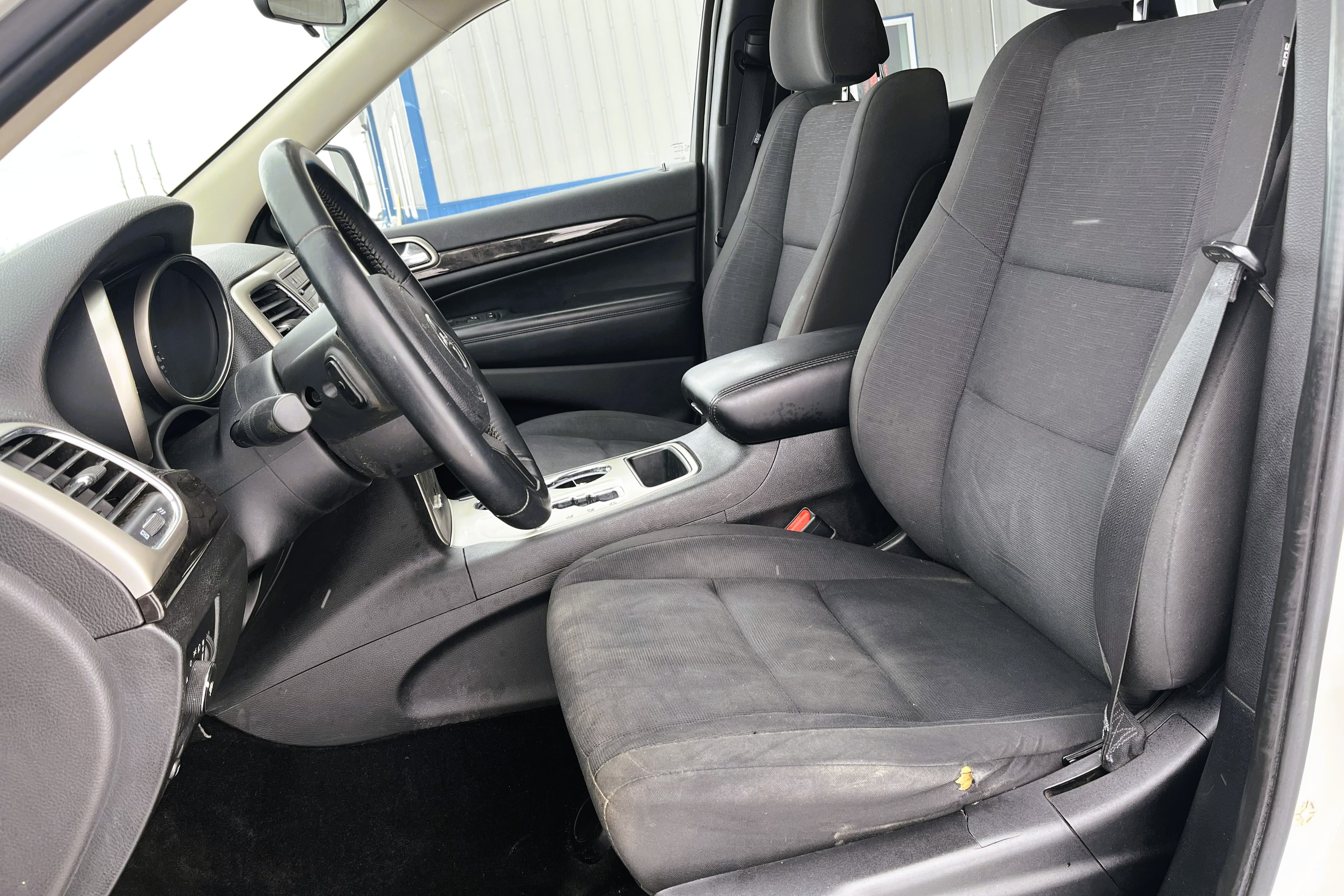 2012 Jeep Grand Cherokee view 12